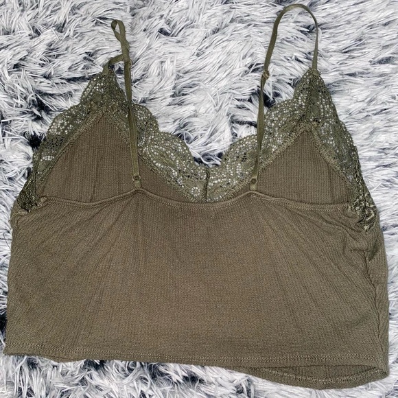 2 Top Bundle - Picture 3 of 7